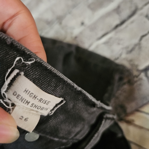 Madewell Black Washed Highrise Denim Shorts 26 - Picture 3 of 4